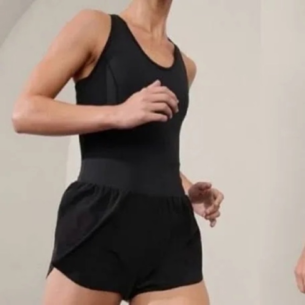 NWT Athleta Black Crossover Runsie Size Large